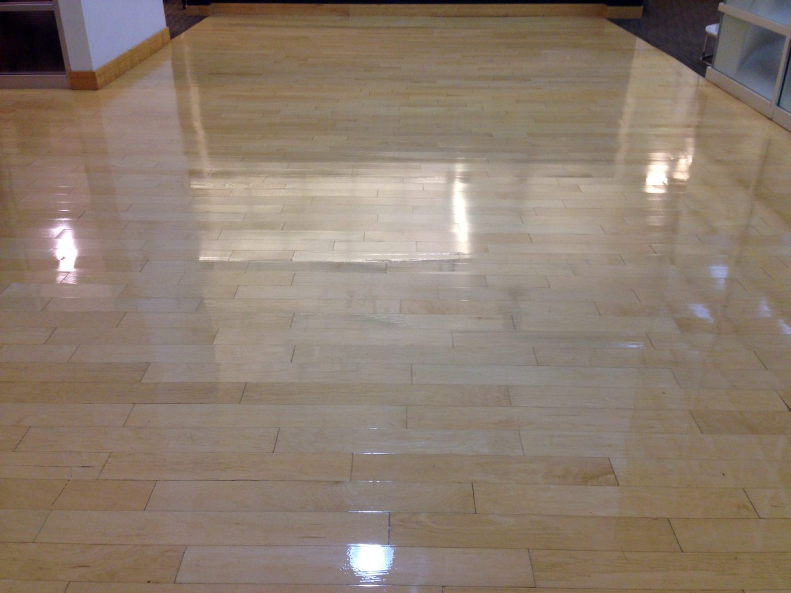 Professional Hardwood Floor Cleaning Wyoming Ohio by Howards Cleaning Service
