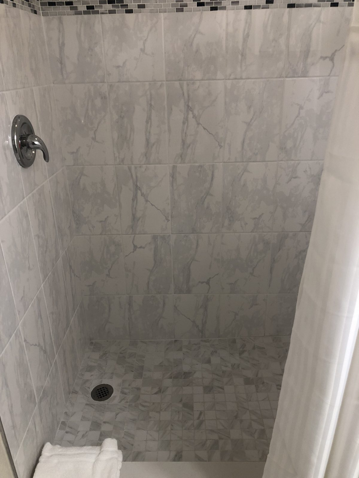 Professional Tile & Grout Cleaning Cincinnati Ohio by Howards Cleaning Service