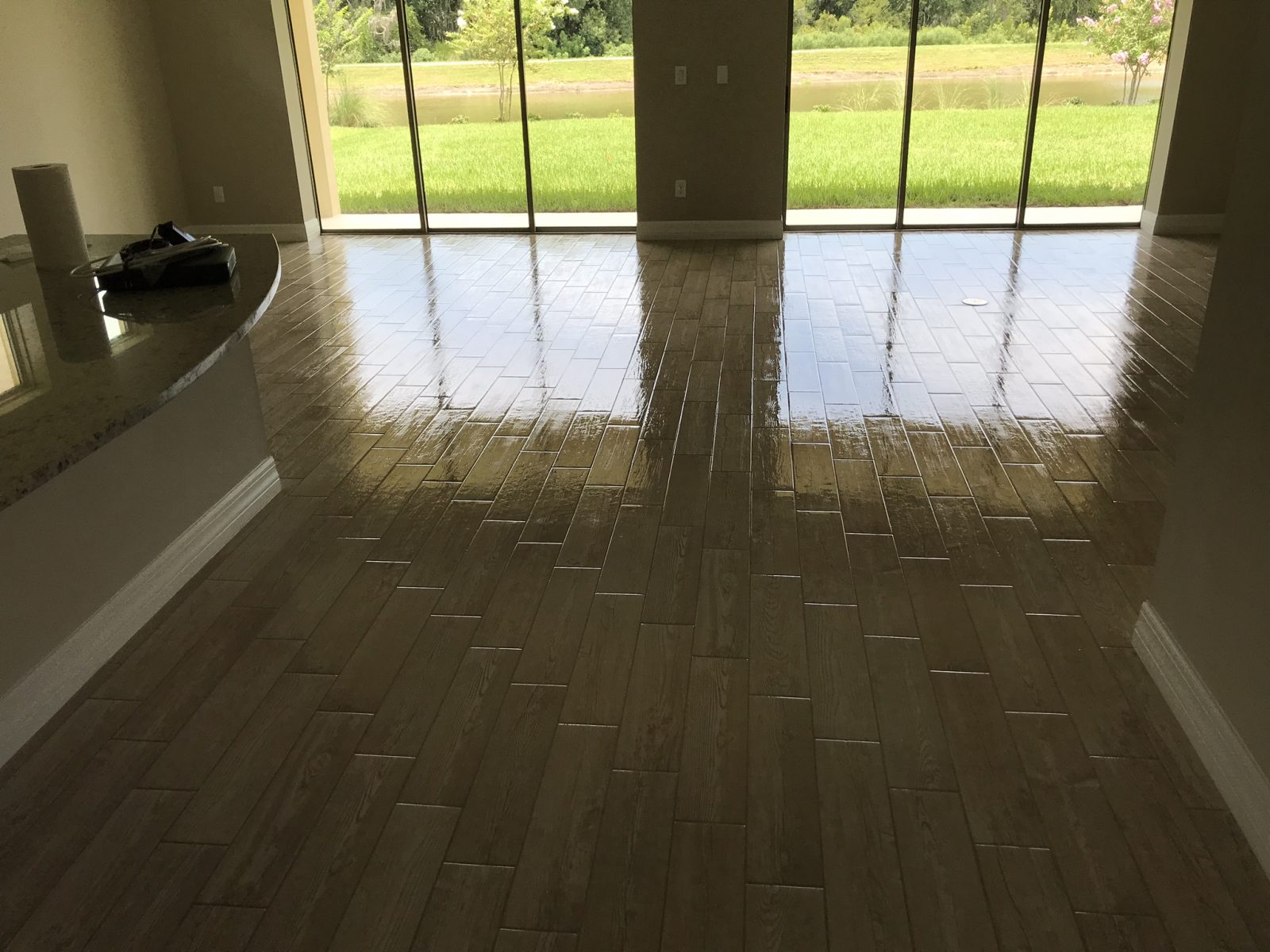 Professional Tile & Grout Cleaning Oldsmar Florida by Howards Cleaning Service